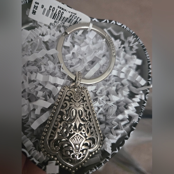 Brighton MYSTERY Game 3 Spots - Picture 5 of 5